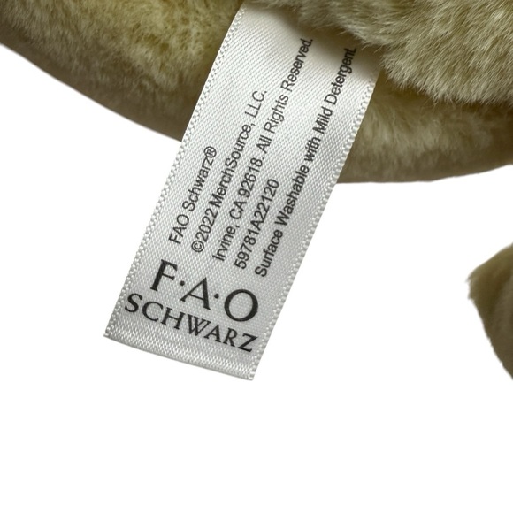 FAO Schwarz Golden Or Yellow Labrador W/ Santa Hat 14” Stuffed Animal Plush Pet - Picture 9 of 13